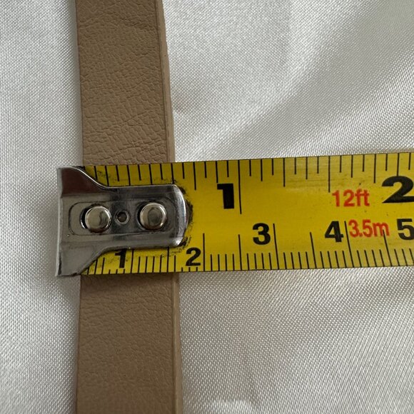 NWOT Women's Tan Belt with Gold Buckle - Picture 4 of 4